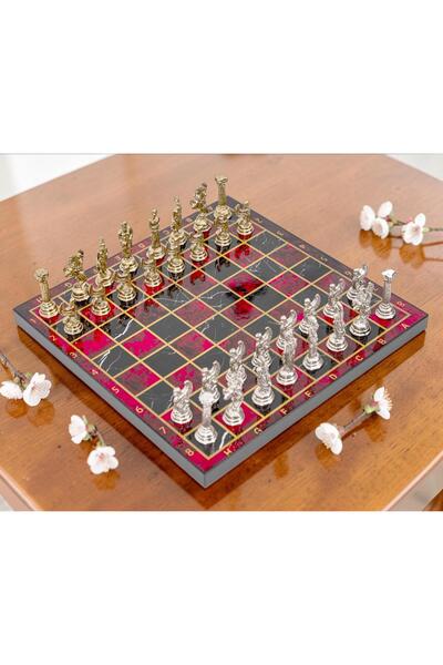 e-life shop مجموعة شطرنج معدنية فاخرة مطلية بالكروم حصان بيجاسوس وشعلة بنقشة ...