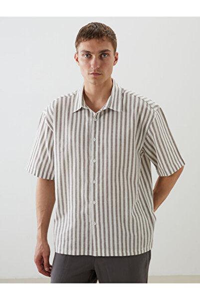 LC Waikiki Rmz Gi̇yi̇m Farkiyla Standard Fit Short Sleeve Striped Dobby Men's...