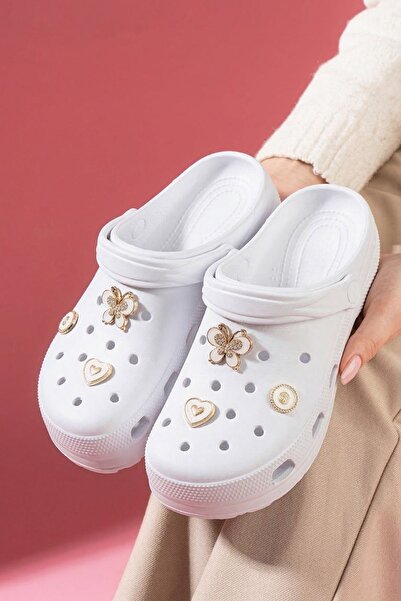 FUGA MODA Ronda White Butterfly Heart Accessory Perforated Closed Front Wet F...