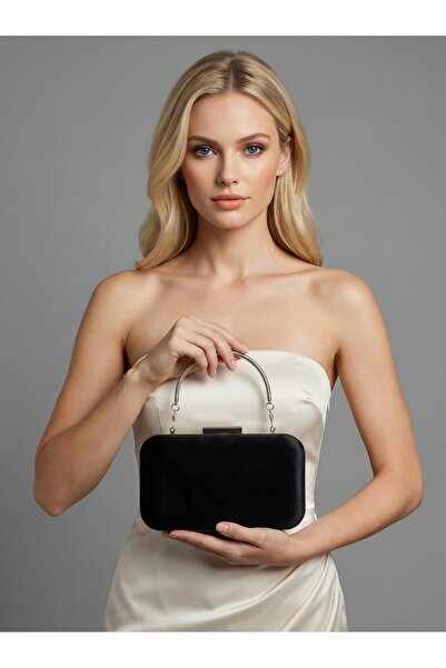 Biçanta Culoare neagră, importată, de lux, K catifea, cu lanț metalic, S cu c...