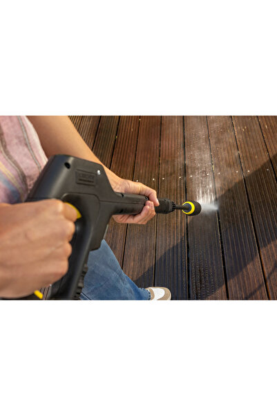 Karcher K 4 Comfort Premium Basınçlı Yıkama Makinesi Köpük Aparatı ve Şampuan