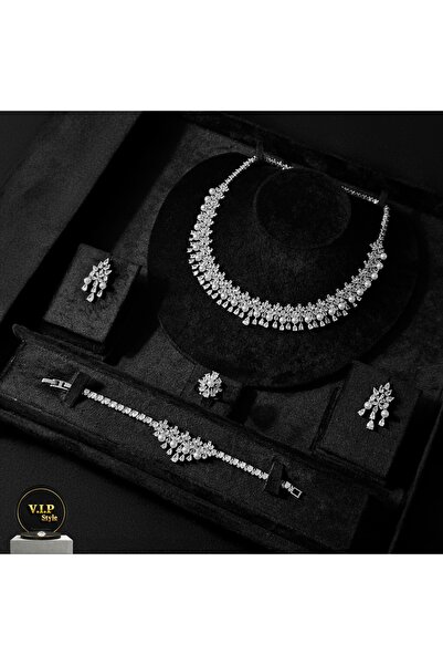 jewelrystore طقم اكسسوارات زكون بدقه الماس