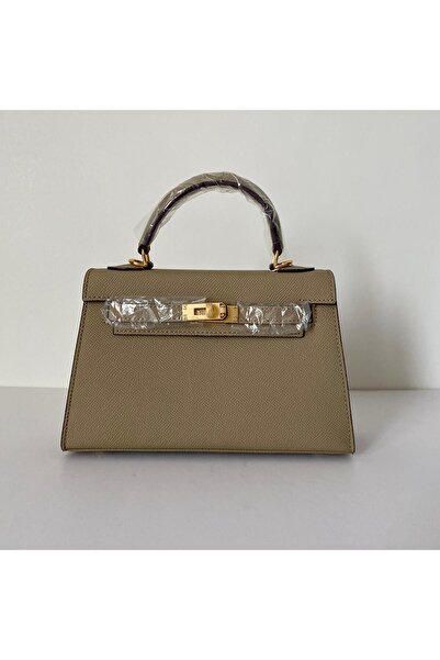 China Women's handbag, size 22, gold lock, Leather