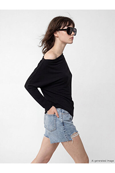 LC Waikiki بلوزة واسعة ذات ياقة روبا منسدل من UZG STORE لمحبي الأناقة