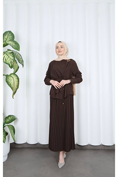 HNT Hayrunnisa Tesettür Yandan Tokalı Eteği Piliseli Krep Takım Kahverengi HN...