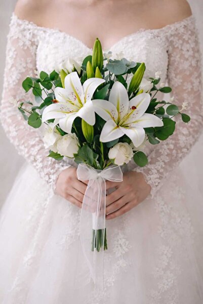 Acarflowers BEYAZ ZAMBAKLI GELİN BUKETİ
