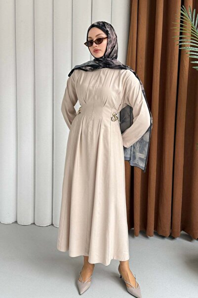 Modaensarbutik Gold Broş Bel Detaylı Tesettür Elbise-BEJ