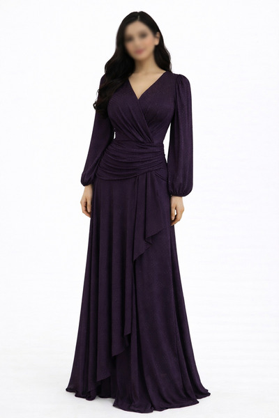 TOP BERLANTY A classic evening dress with glamorous touches - royal elegance