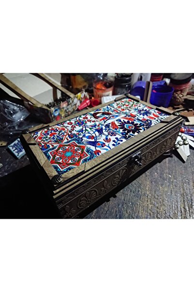 Lazerlimazerliişler AHŞAP SERAMİK KUTU (KABARTMA DESENLİ CEVİZ) 22X12,5 CM DE...