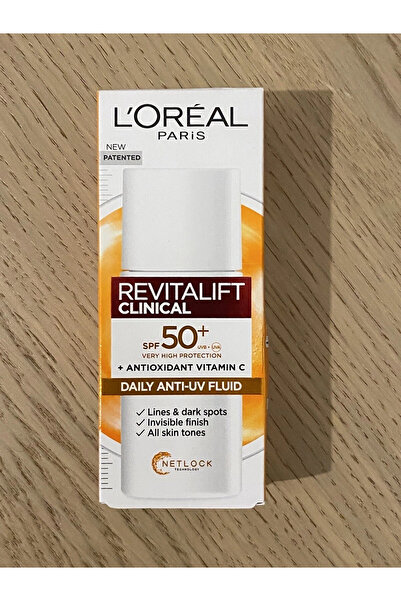L'Oreal Paris Fluid Hidratant Spf50+ L’oréal Paris Revitalift Clinical Vitami...
