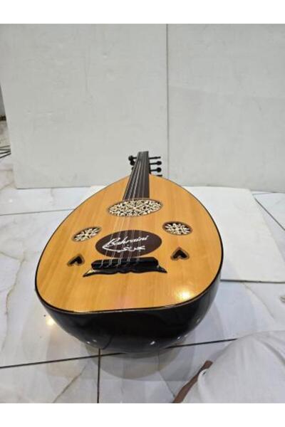 F4A Lux Bahraini Oud with Two Hearts Pyramid Strings