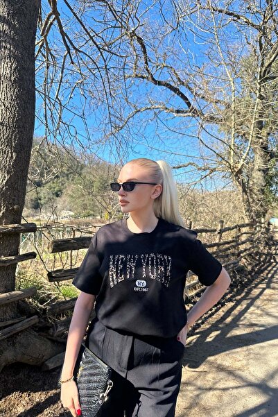 lizge giyim Cycling Yaak Embroidered Detail T-Shirt