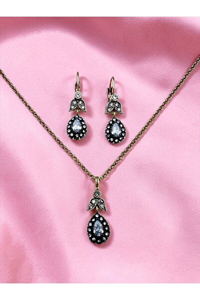 FUYA JEWELLERY Elmas Montür Damla Taşlı Kolye Küpe Set