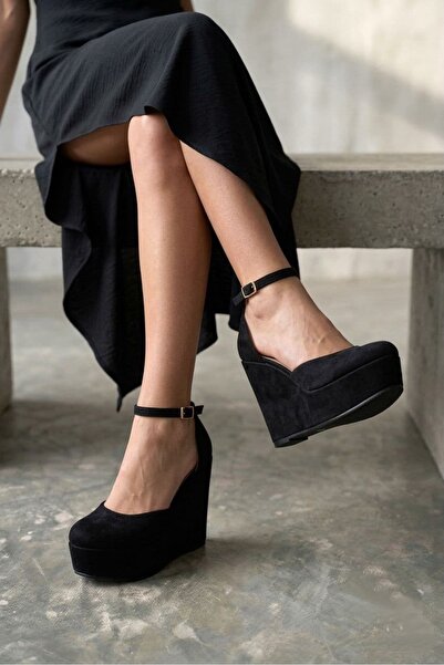 Modanizm Darle Siyah Dolgu Topuklu Sandalet