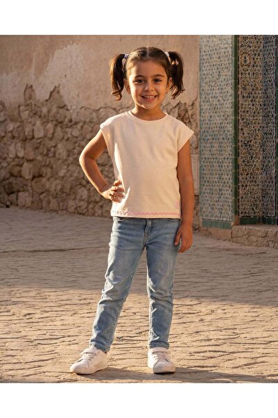 REDTAG Girls Cream Solid T-Shirt