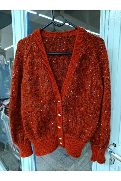 Tasarım Kişi özel el örgüsü Angora ve payetli iple örülmüştür boyu 54 cm