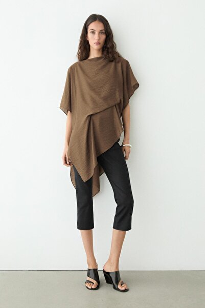 Massimo Dutti Asimetrik dökümlü pelerin bluz