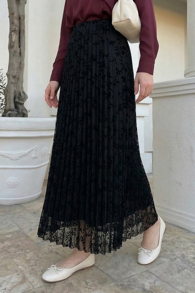 InStyle Pleated Floral Black Flocked Skirt