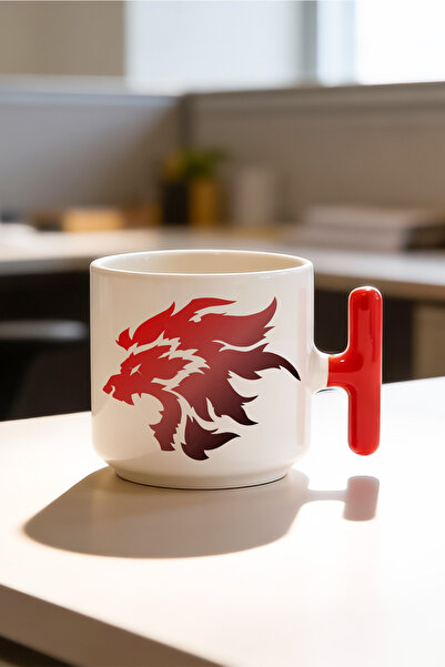BB TRADE كوب سيراميك مطبوع بمقبض على شكل حرف T باللون الأحمر من تصميم كورت سع...