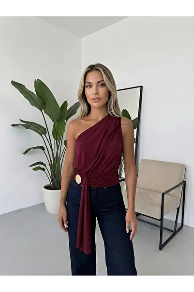 hazelin Women's Burgundy Asymmetrical One-Shoulder Draped Gold Accessory Deta...