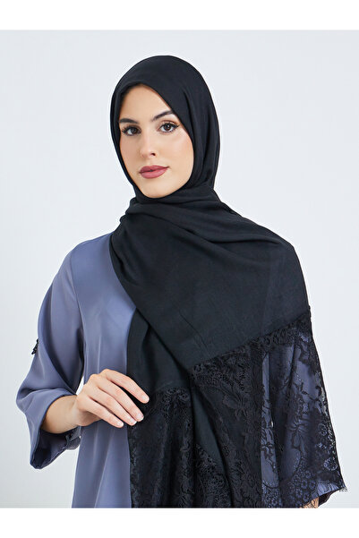 Amirah By Styli Black Lace Trim Hijab