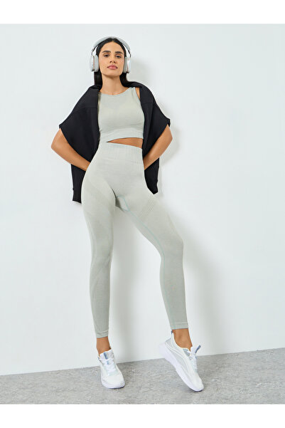 Styli Grey Tonal Jacquard Low Back Sports Bra and Leggings Set