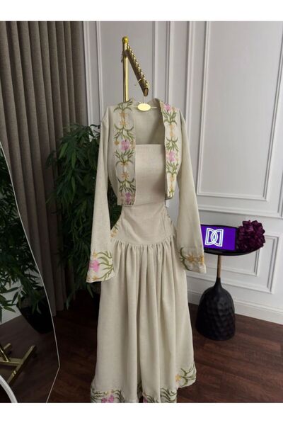 Pyramid masterpieces Elegant women's set