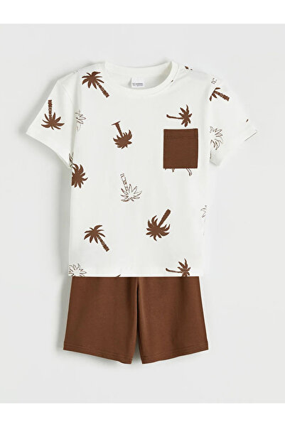 LC Waikiki Комплект пижама с шорти за момчета в цвят екрю с принт