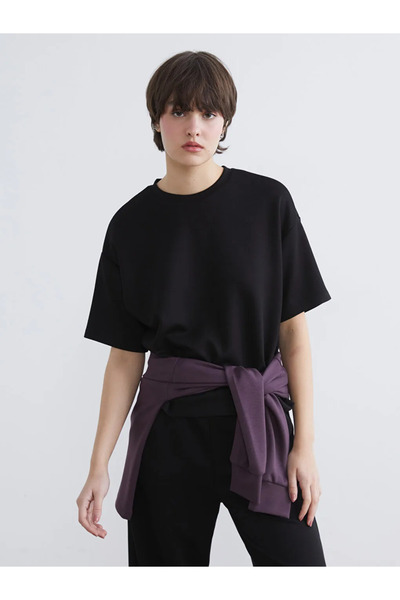 LC Waikiki Μαύρο γυναικείο μπλουζάκι με λαιμόκοψη Crew Neck Soft Touch oversized