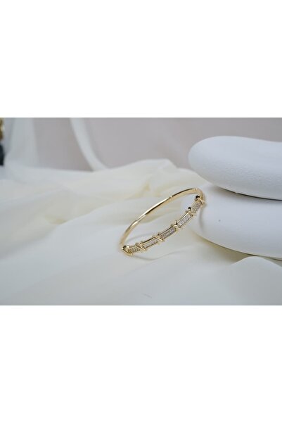 ATELİER TUĞBA Klpç067 X Stone Block Detail Gold Clamp (Inner Diameter 5.7 cm)