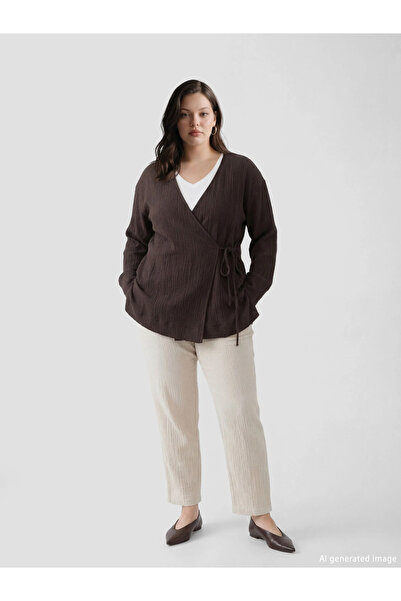 LC Waikiki Μπεζ γυναικείο παντελόνι μουσελίνας με ελαστική μέση και κοπή καρότο