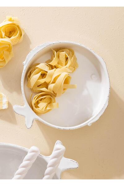 The Mia Fish Pasta Plate 22 cm