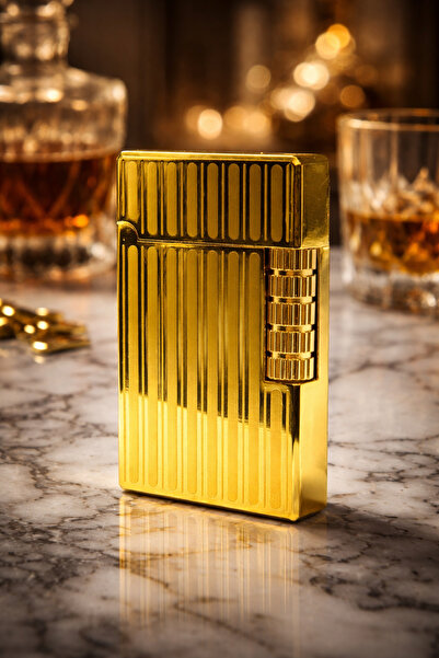 REKS Lüks Altın Renk Gazlı Çakmak – Modern Çizgili Tasarım, Güçlü Alev Perfor...