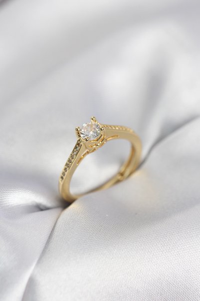 ForWhat Single Stone Women's Ring with Golden Brass Zircon for Office Home Of...