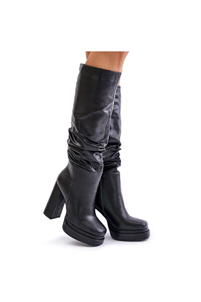 BOTO Slip-on ankle boots on heel and platform with gathering insulated black ...