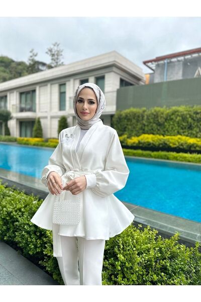 Empressco Şık ve rahat volanlı krep takım, günlük ve özel kombinler için ideal