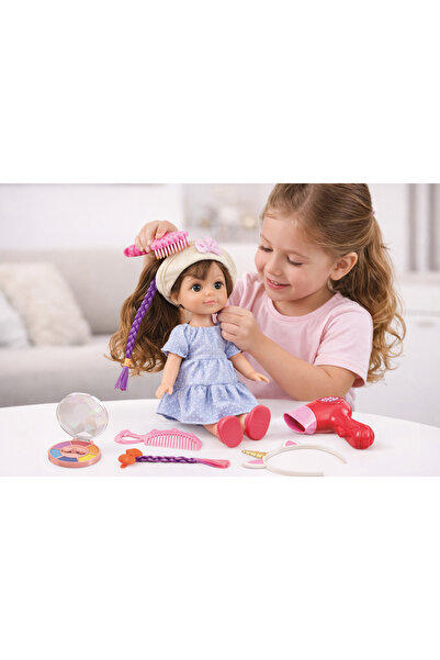 sweet girl The trendy "Sweet Girl" doll with a complete hair and beauty kit -...