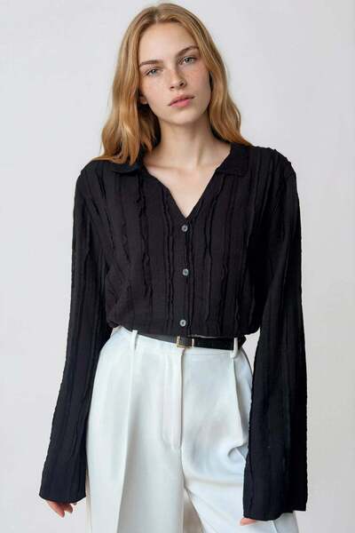 Trend Alaçatı Stili Women's Black V-Neck Spanish Sleeve Ruffle Fabric Shirt A...