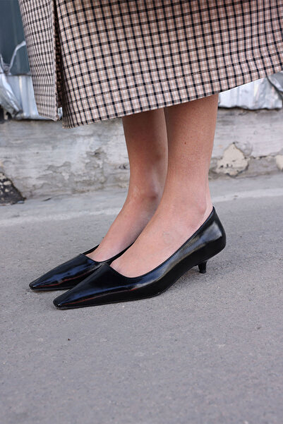 LUTVELIZADE Γόβες με τακούνι 2611 - Μίνιμαλ Μαύρες Γόβες με Τακούνι για Γυναίκες