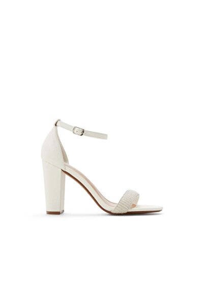 Call it Spring صندل مخملي / بكعب