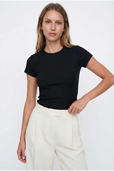 Coredra Zero Neckline Ribbed Knit Corded Fabric Blouse - K301