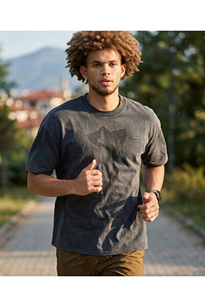 Under Armour Ua M Hw Os Logo Wash Ss Tricou casual pentru bărbați, negru