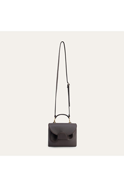 Mudo Leather Looks Stylish with the Fold-Closing Shoulder Bag Bag I