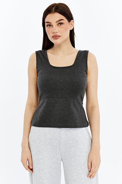 defys Women's Square Neck Sleeveless Thick Strap Stretchy Basic Blouse