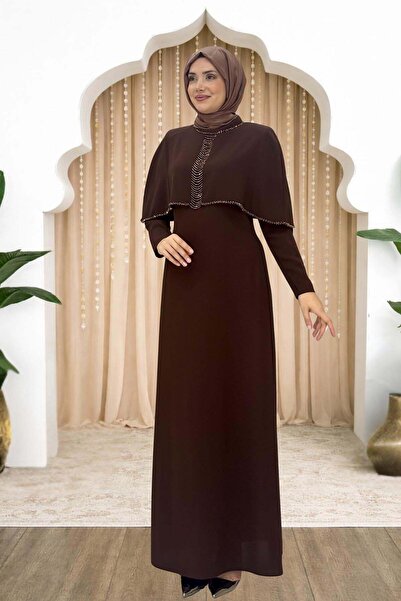 Amine Hüma Boncuk Detaylı Omuzu Pelerinli Sunay Abiye Kahverengi