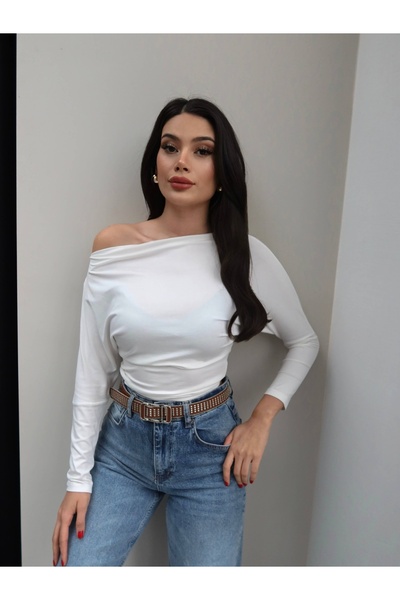 ESRAHELVACI Off-Shoulder Long Sleeve Blouse