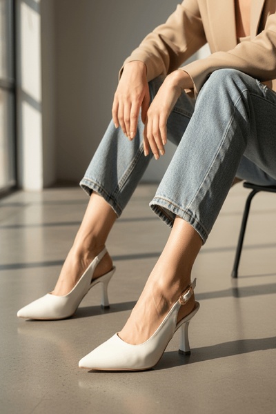 DURUNUN BUTİĞİ Dolipa White Patent Leather Side Buckle (8 cm) Pointed Toe Hee...