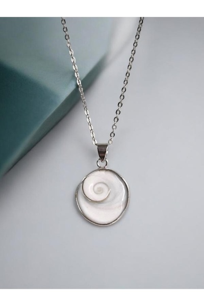 The Magıc of Healıng Liar Stone Necklace