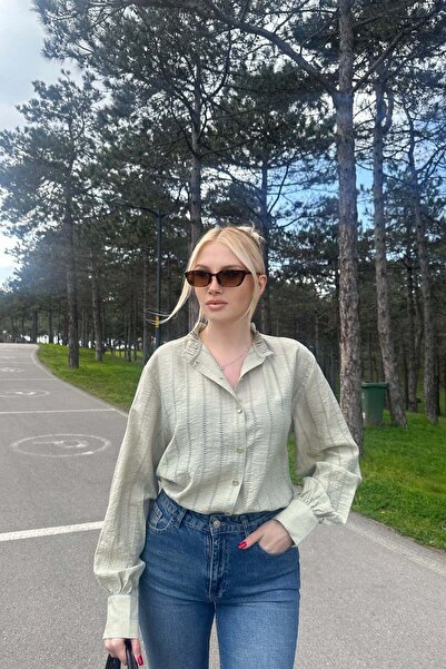 lizge giyim Judge Collar Ruffle Detail Shirt