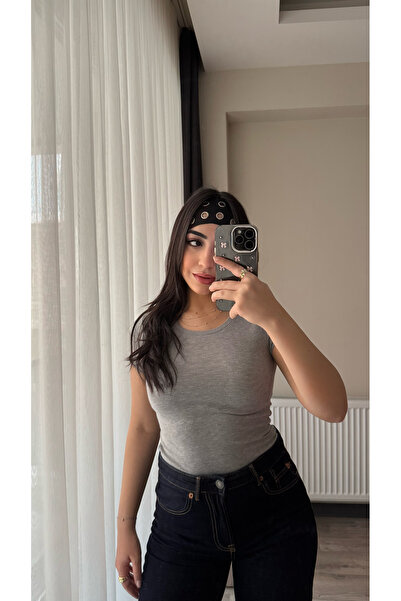 Siner Fashion Women's Gray Crew Neck Cotton Pack Soft Basic Blouse